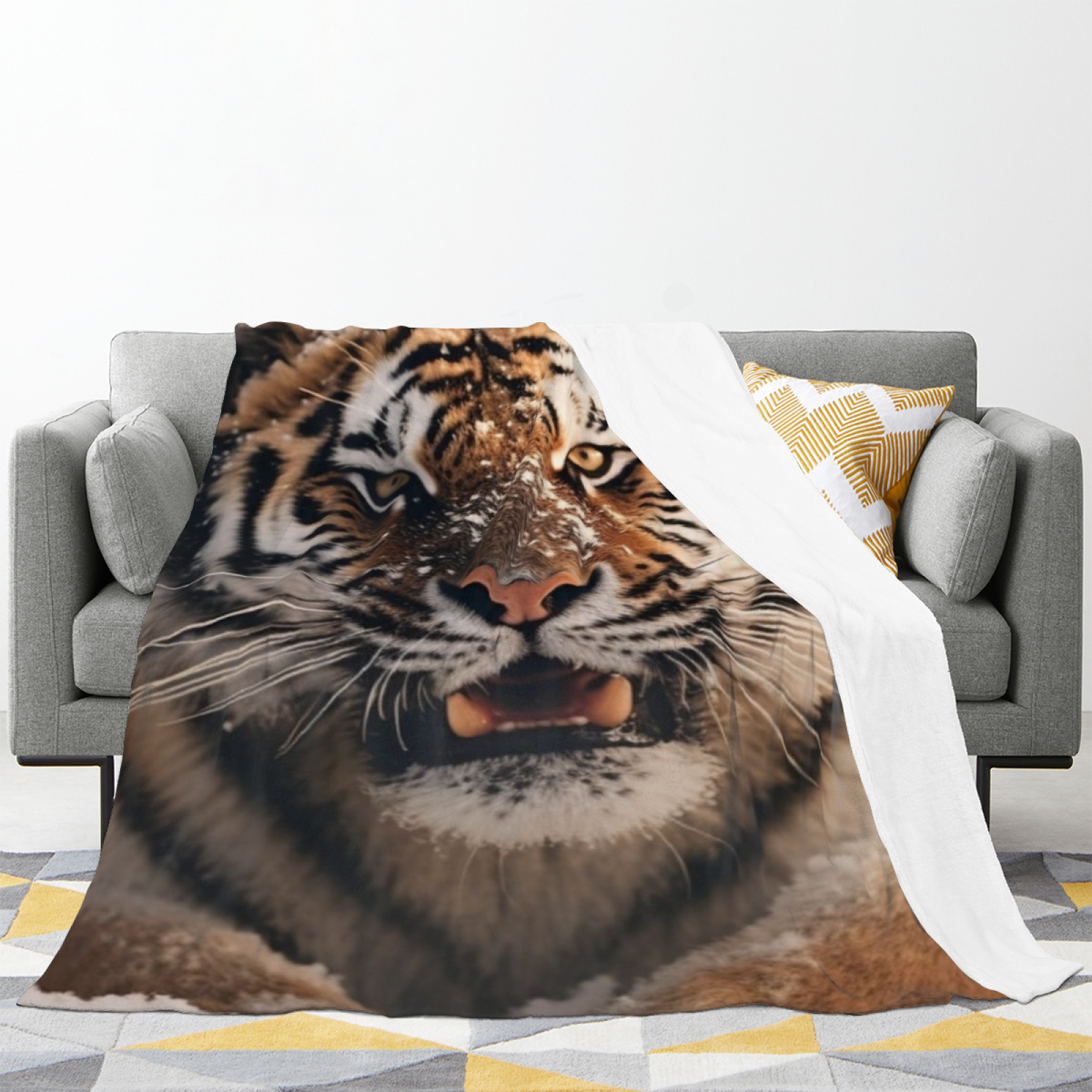 Soft Minimalist Plush Flannel Throw ¨C Breezy Tapestry Collection