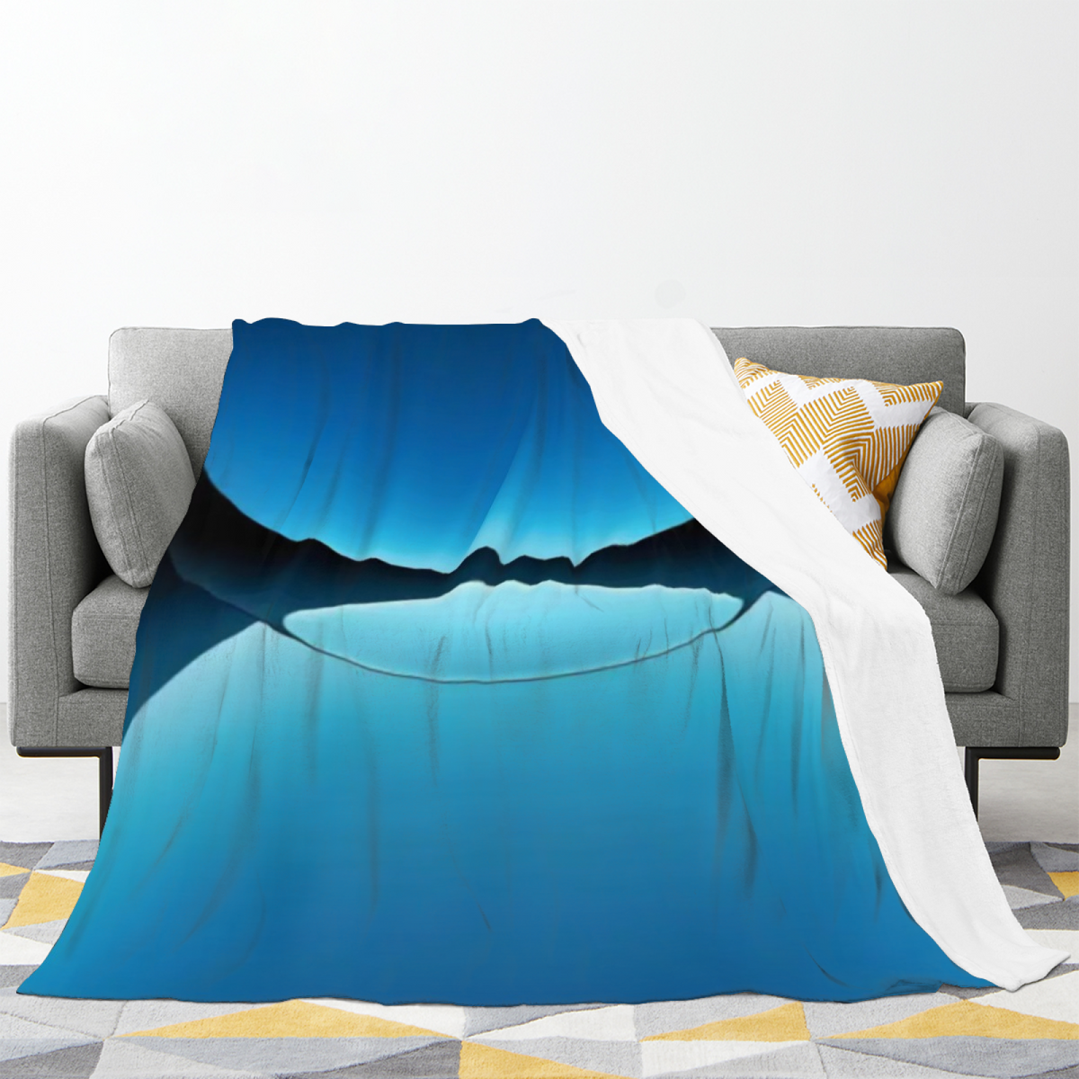 Desert Lantern Lightweight Flannel Throw in Dusty Lilac