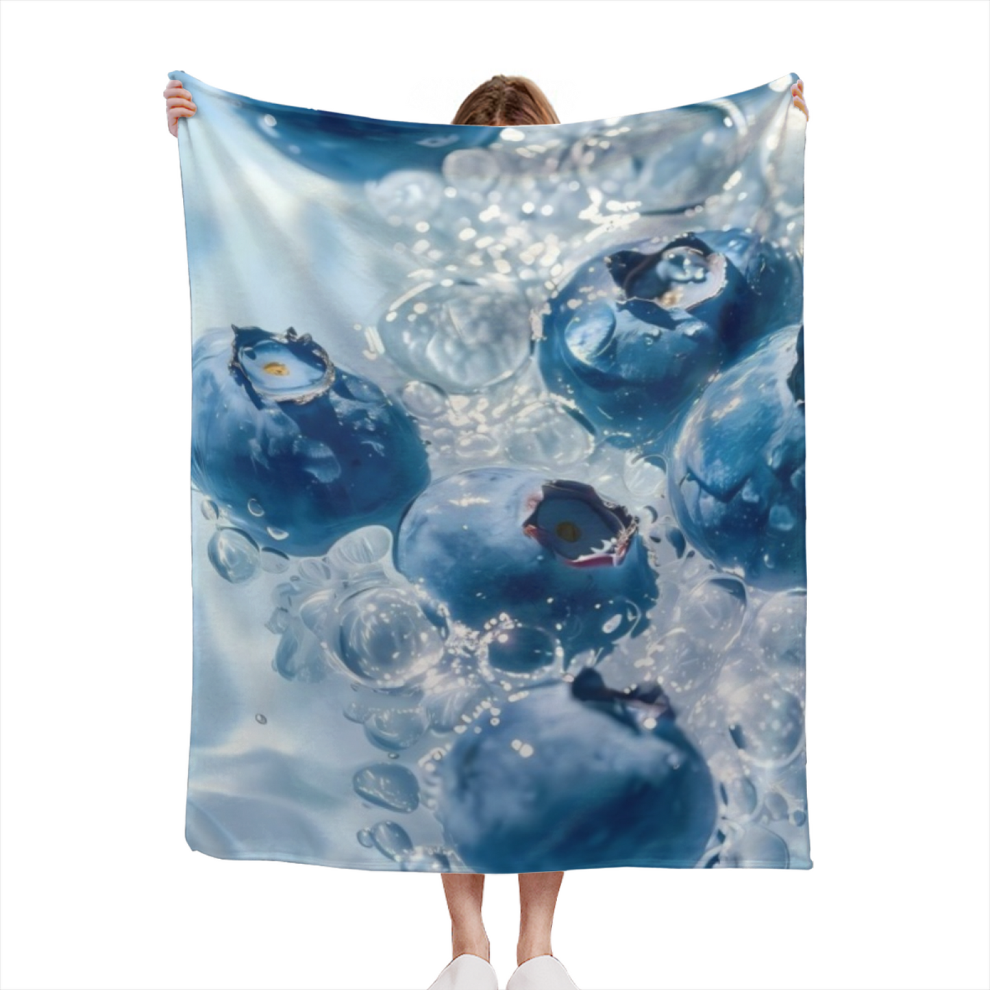 Blueberry Flannel Throw Blanket ¨C Fresh Blueberry and Water Drop Print