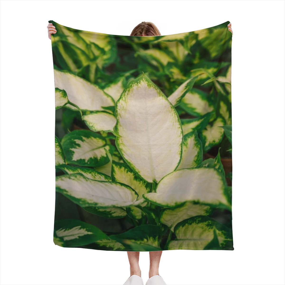 Hazy Fable Inspired Flannel Sofa Throw ¨C Rich Multicolor Palette